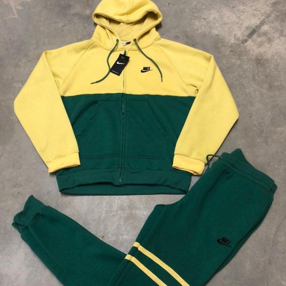 Nike Sweatsuit For Sale, Top and Bottom Included